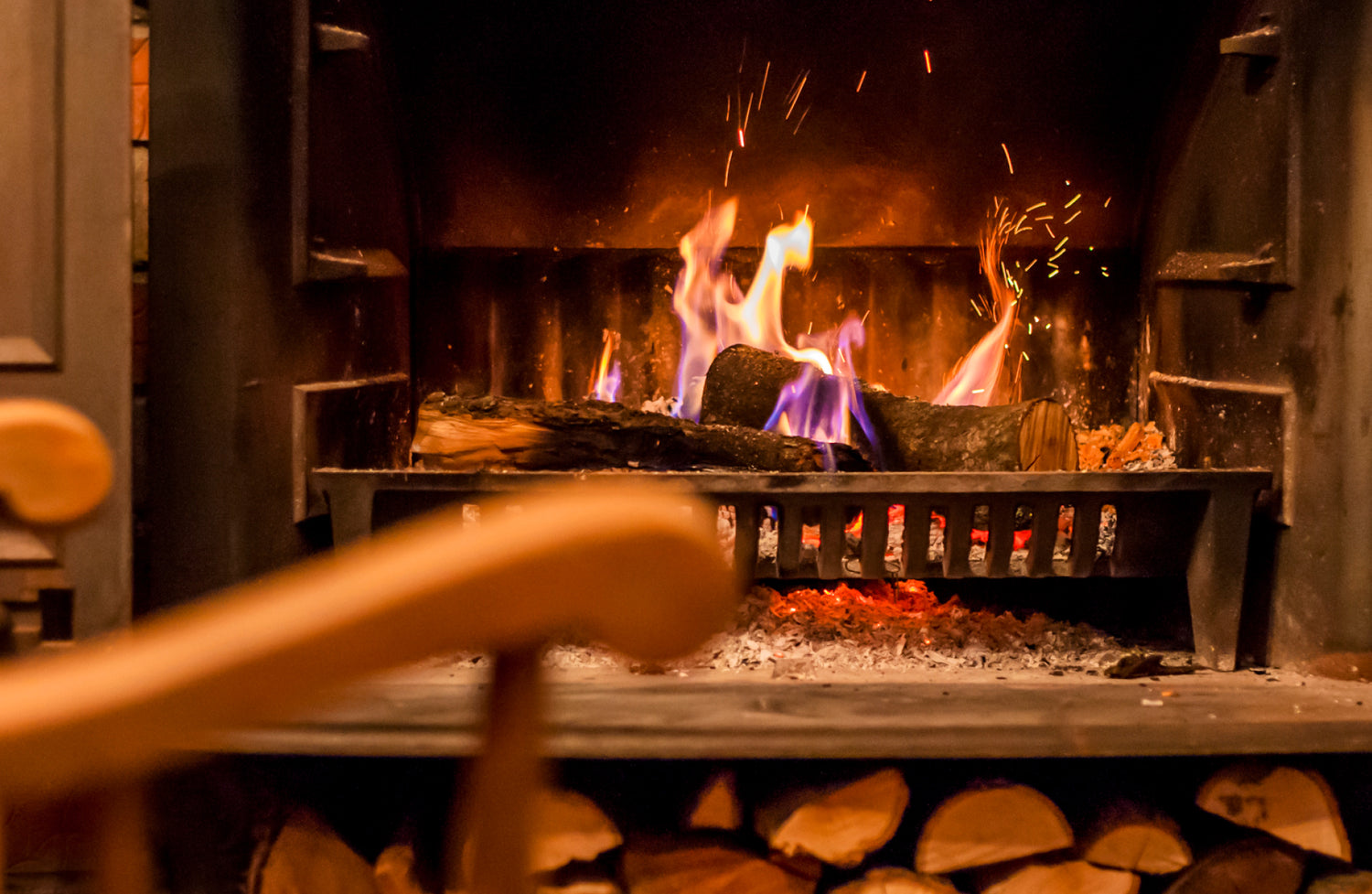 π© Ways to Avoid Awkward Living Room Layout with a Fireplace π©