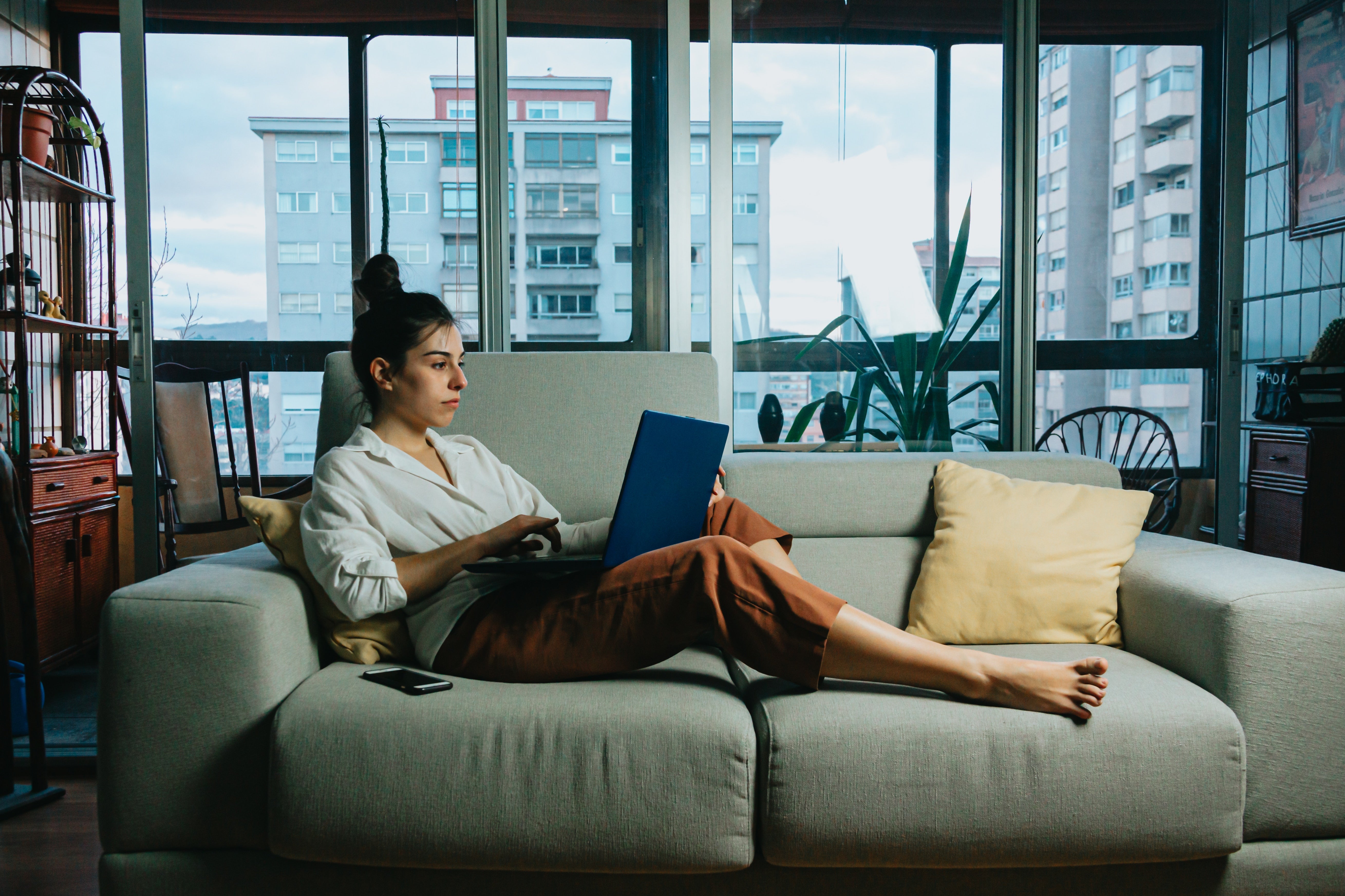 Best Sofa for Big and Tall